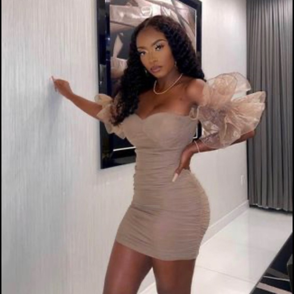 Donne par dieu Dress